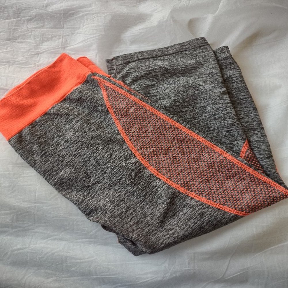 Activ Pro Gray Neon Orange Activewear Cropped Leggings Size L/XL - Picture 2 of 5